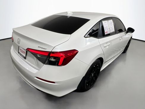 Used 2022 Honda Civic Sport image 4