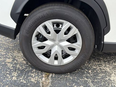 Used 2026 Toyota Corolla Cross L FWD image 17