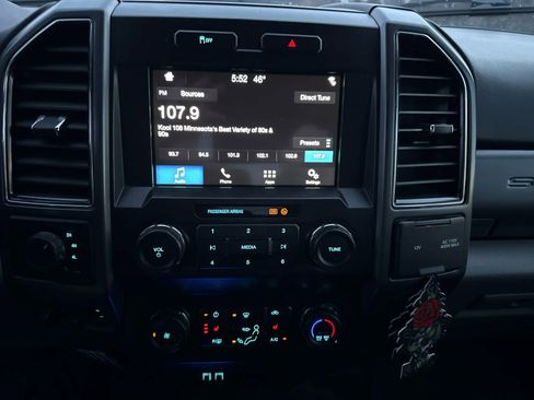 Used 2019 Ford F350 XLT w/ XLT Premium Package image 13