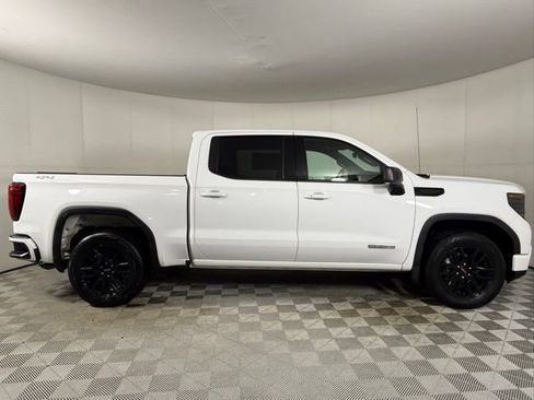 Used 2024 GMC Sierra 1500 Elevation image 8