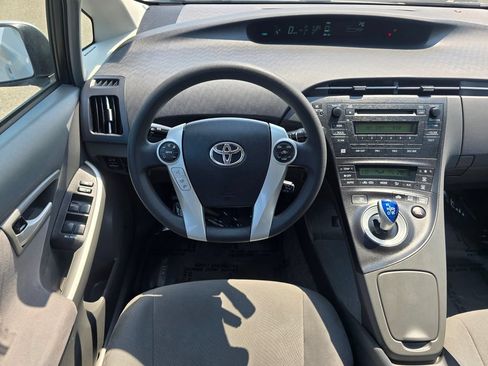 Used 2010 Toyota Prius Two FWD image 10