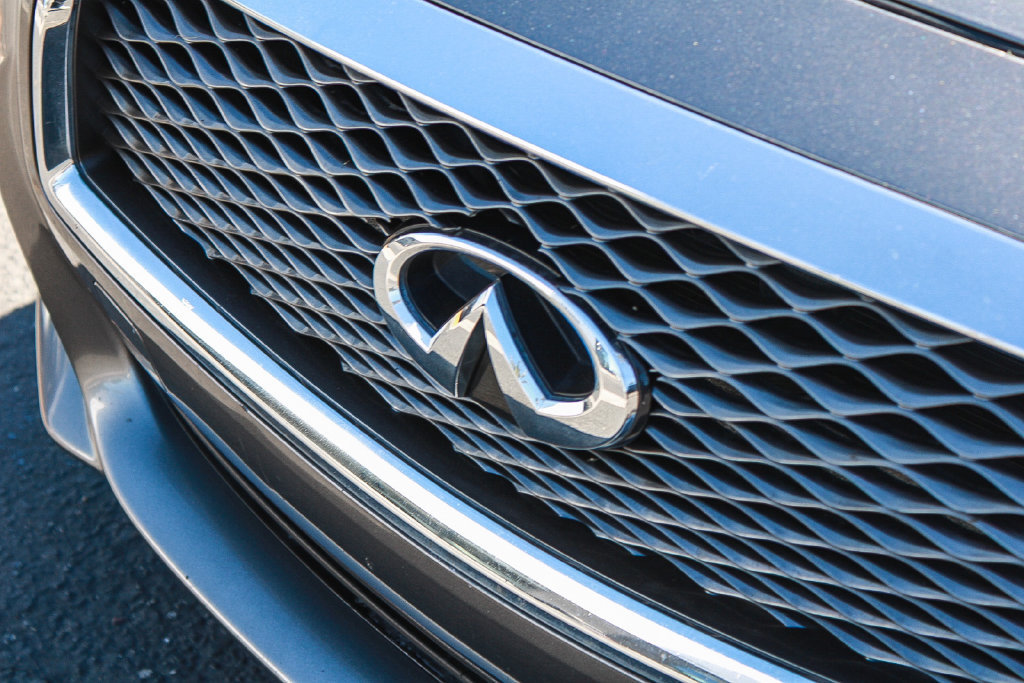 Used 2015 INFINITI Q50 Premium w/ Navigation Package RWD image 9