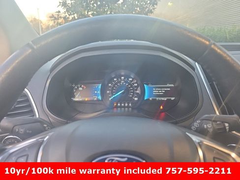 Used 2022 Ford Edge Titanium image 15