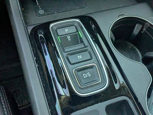 Used 2024 Honda Pilot EX-L image 12