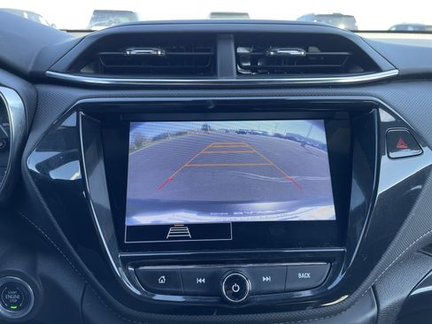 Used 2023 Chevrolet TrailBlazer ACTIV w/ Sun and Liftgate Package FWD image 13