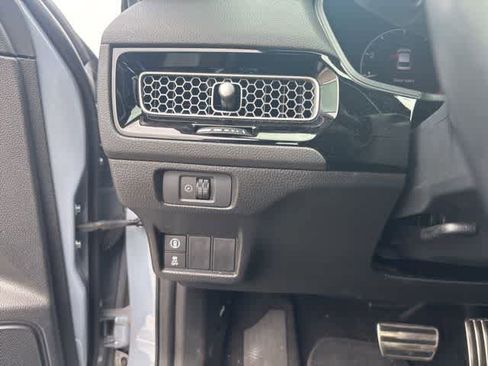Used 2022 Honda Civic Sport image 10