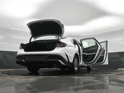 Certified 2025 Hyundai Sonata SE image 47