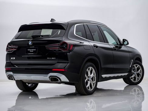 Used 2024 BMW X3 xDrive30i w/ Premium Package image 9