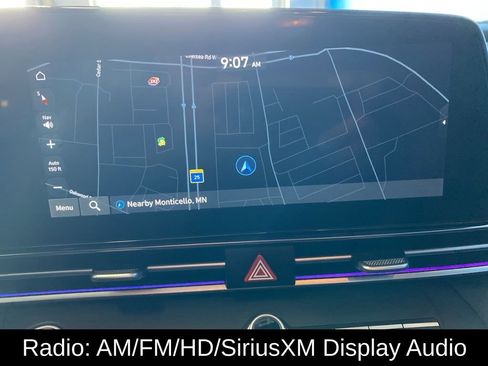 Used 2025 Hyundai Elantra SEL FWD image 3