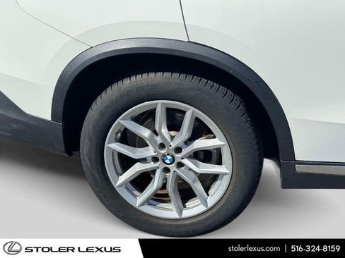 Used 2021 BMW X5 xDrive40i w/ Convenience Package AWD/4WD image 8