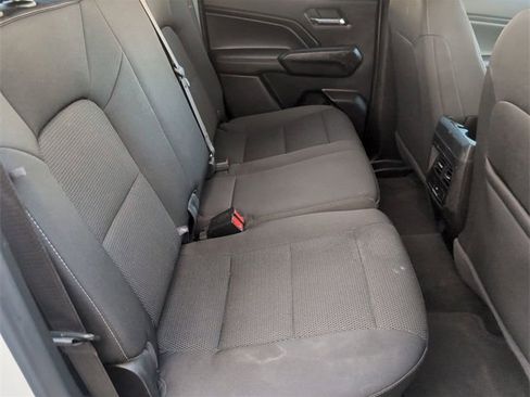 Certified 2024 Chevrolet Colorado LT w/ LT Convenience Package image 25