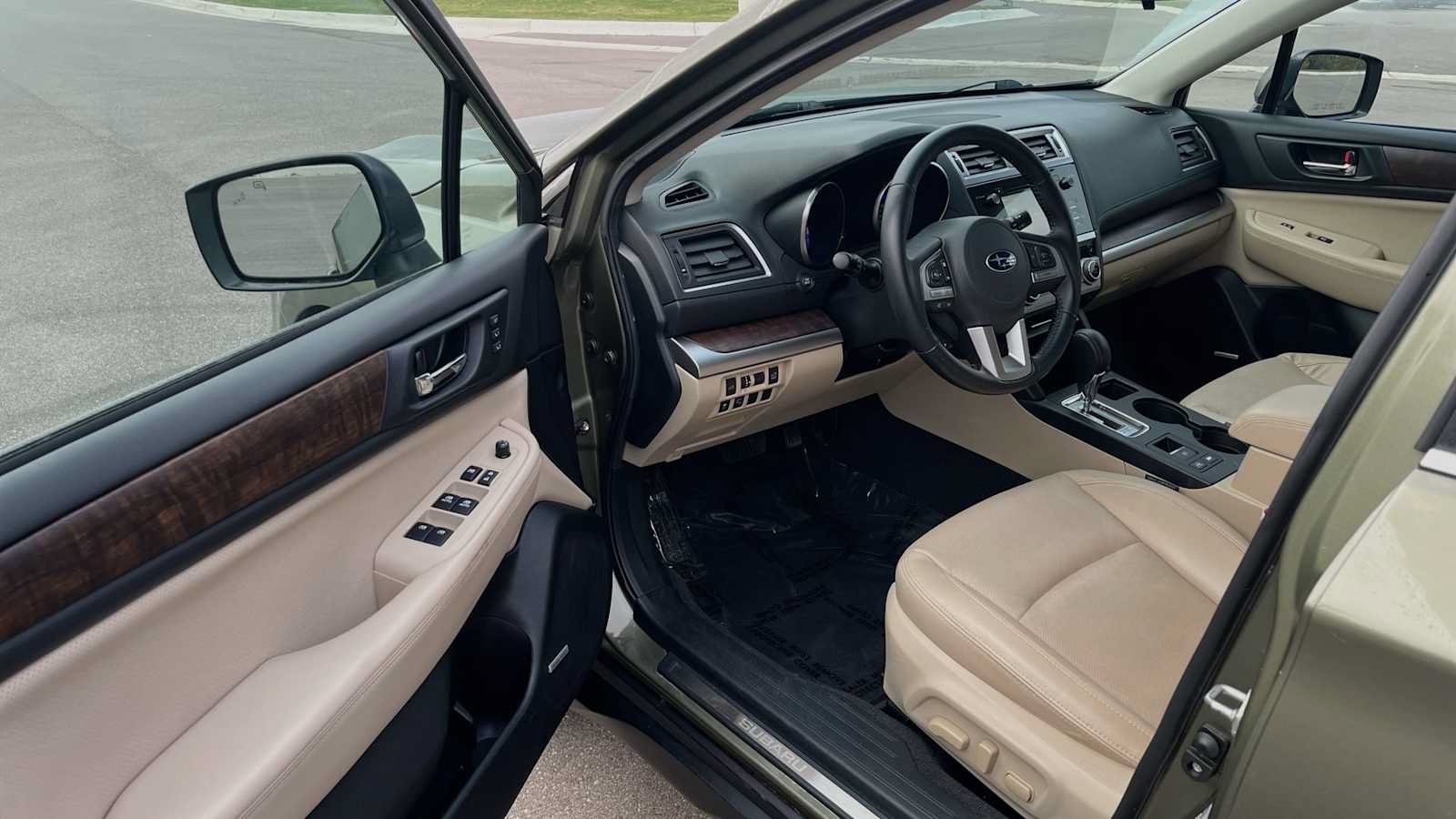 Used 2015 Subaru Outback 2.5i Limited AWD/4WD image 15