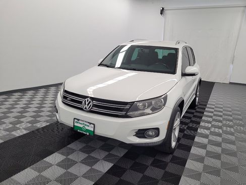 Used 2016 Volkswagen Tiguan R-Line FWD image 15