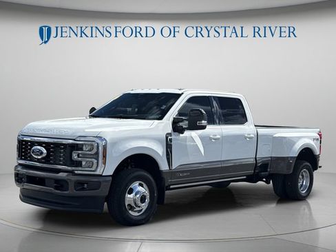 Used 2017 Ford F250 King Ranch w/ King Ranch Ultimate Package AWD/4WD image 11