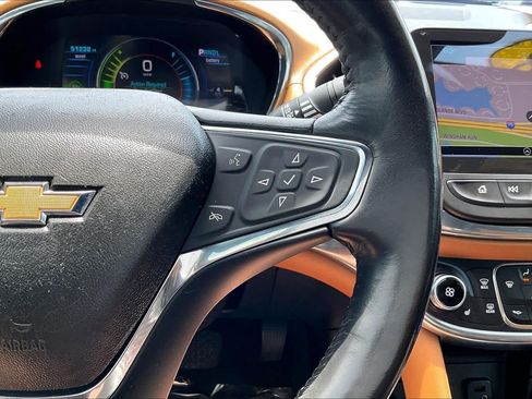 Used 2018 Chevrolet Volt Premier w/ Driver Confidence Package FWD image 19