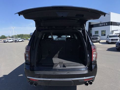 Used 2024 Chevrolet Tahoe Premier RWD image 32