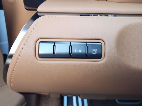 Used 2018 Lexus LC 500 Coupe image 29