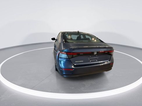 Used 2023 Honda Accord EX image 5