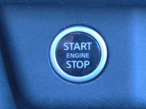 Used 2023 Nissan Rogue SV w/ SV Premium B Package image 17