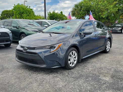 Used 2026 Toyota Corolla LE FWD image 6