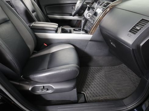 Used 2011 MAZDA CX-9 Grand Touring w/ Moonroof & Bose Audio Pkg AWD/4WD image 29