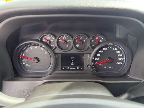Used 2024 Chevrolet Silverado 1500 Custom AWD/4WD image 12