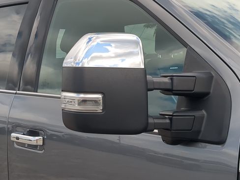 Certified 2022 Ford F250 Platinum AWD/4WD image 10