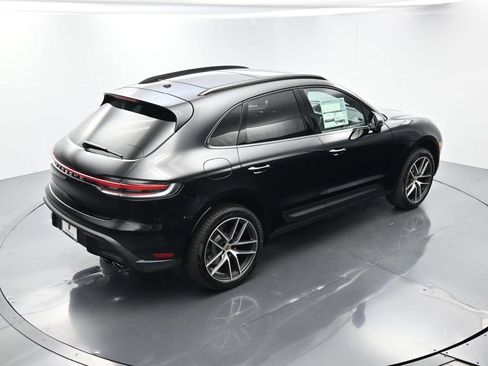 Certified 2026 Porsche Macan AWD/4WD image 39