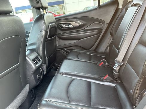 Used 2019 GMC Terrain SLT w/ Preferred Package image 16