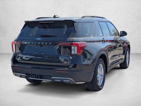New 2026 Ford Explorer Active w/ Active Comfort Package RWD image 2