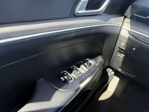 Used 2025 Kia K5 LXS image 18