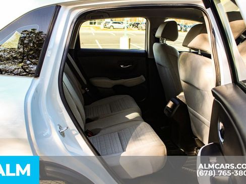 Used 2023 Honda HR-V LX image 19