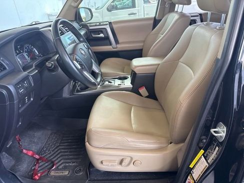 Used 2014 Toyota 4Runner SR5 Premium image 8