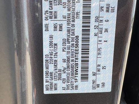 New 2026 Ford F250 XLT w/ XLT Premium Package AWD/4WD image 17