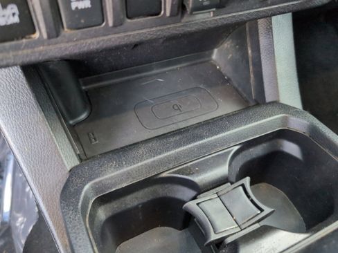 Used 2021 Toyota Tacoma TRD Off-Road image 21