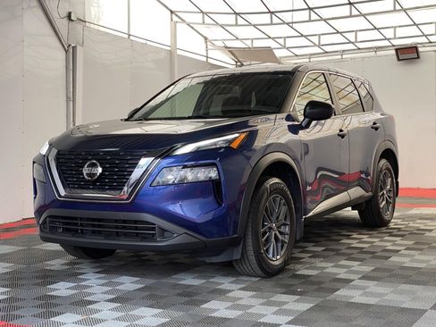 Used 2021 Nissan Rogue S AWD/4WD image 3