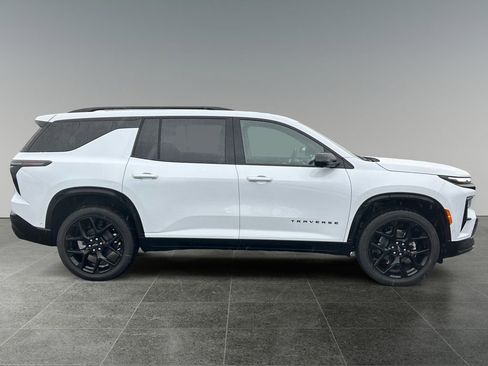 New 2026 Chevrolet Traverse RS image 8