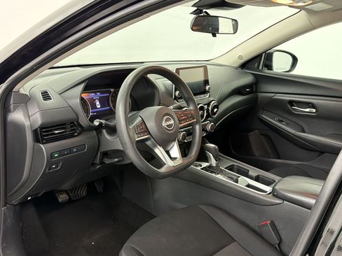 Used 2024 Nissan Sentra SV FWD image 4