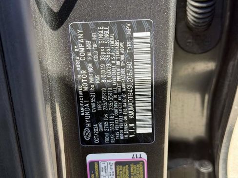 Certified 2025 Genesis GV70 2.5T AWD/4WD image 25