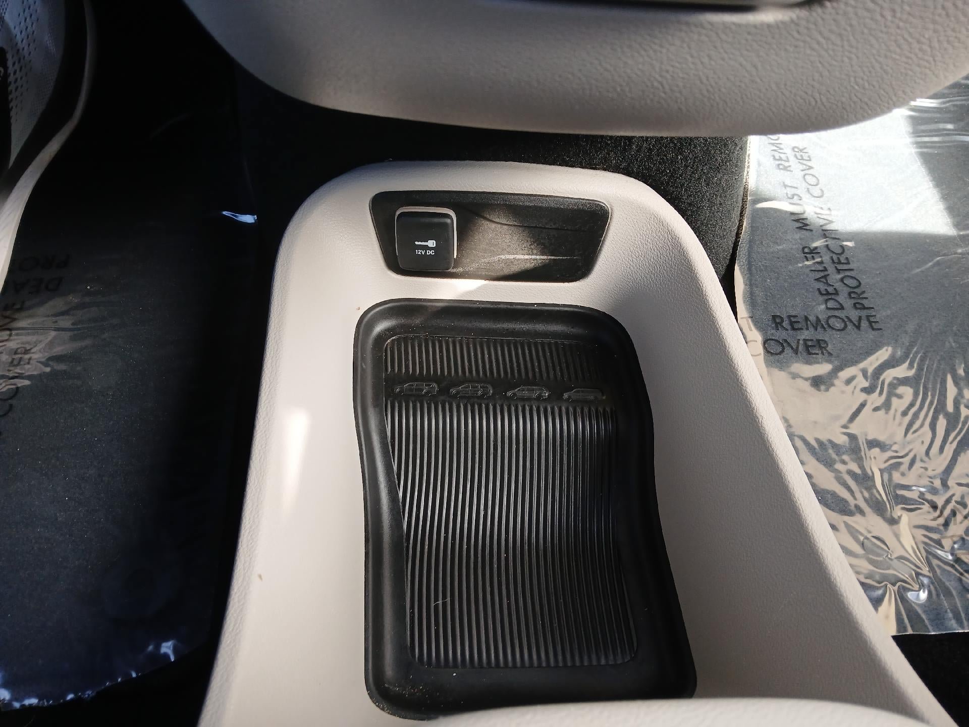 Used 2024 Chrysler Pacifica Touring-L FWD image 37