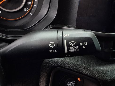Used 2024 Jeep Gladiator Sport AWD/4WD image 16