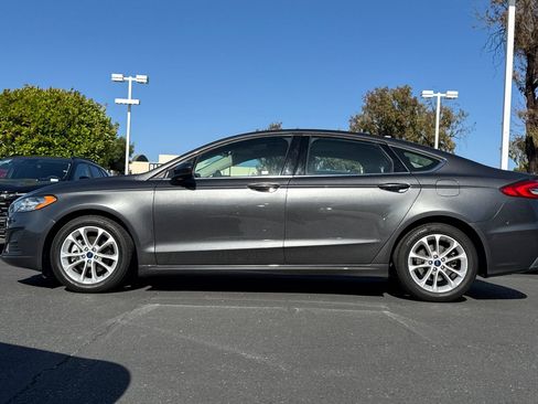 Used 2020 Ford Fusion SE FWD image 8