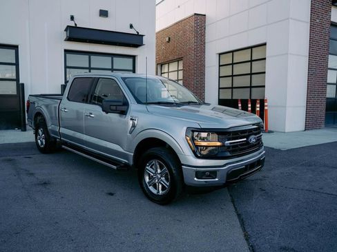 Used 2024 Ford F150 XLT w/ Tow/Haul Package image 4