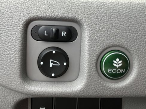 Used 2018 Honda Pilot EX-L image 32