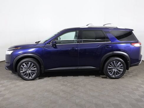 Used 2023 Nissan Pathfinder SL w/ SL Premium Package AWD/4WD image 19