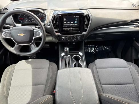 Used 2019 Chevrolet Traverse LS FWD image 18