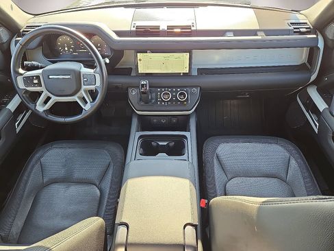 Used 2024 Land Rover Defender 110 X-Dynamic SE AWD/4WD image 17