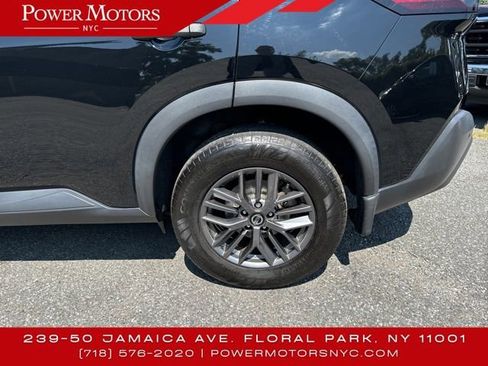 Used 2021 Nissan Rogue S image 11