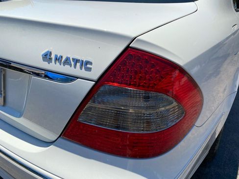 Used 2008 Mercedes-Benz E 350 4MATIC Sedan image 22
