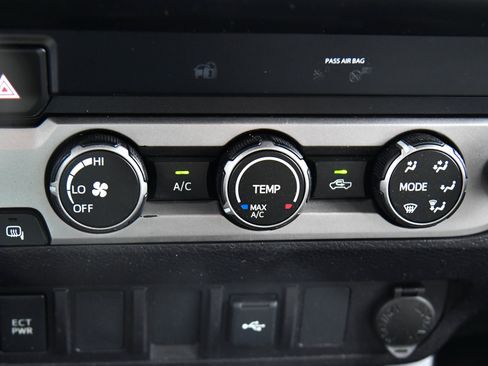 Used 2021 Toyota Tacoma SR RWD image 22
